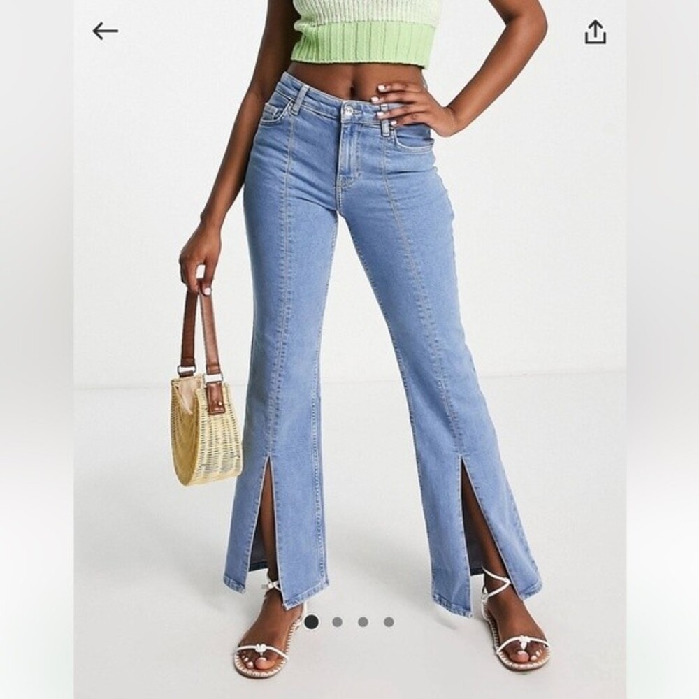 NWT Bershka slit front light blue jeans size 4